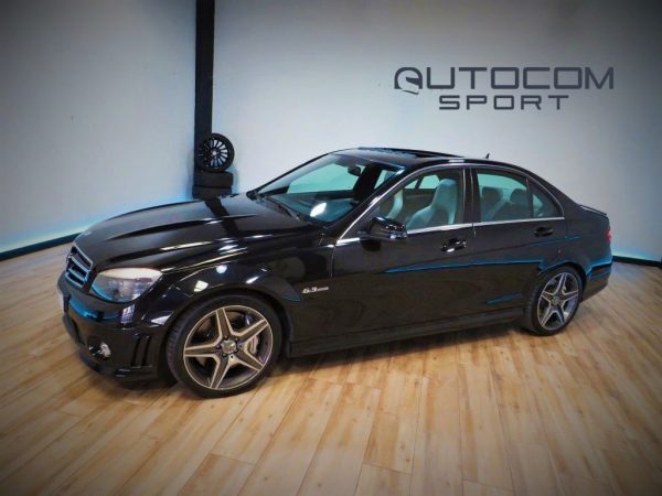 Mercedes Benz C63 AMG